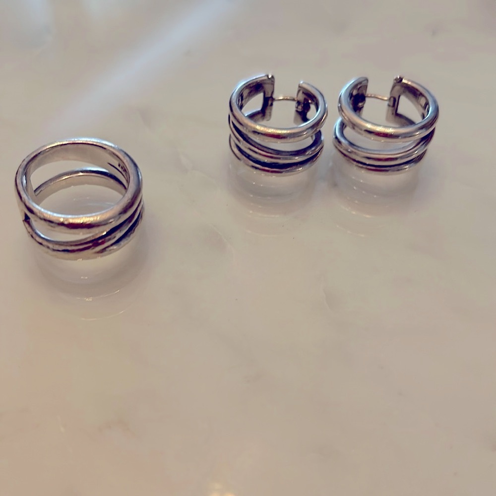 Tiffany&co ring and matching earrings